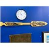 Image 1 : FIRST NATIONS HAND CARVED PADDLE