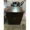 Image 2 : VINTAGE CABINET APPROX. 29" X 20" X 35.5"