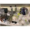 Image 2 : ASSORTED SET DEC PROP ITEMS
