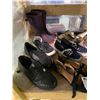 Image 2 : ASSORTED SHOES