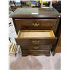 Image 2 : 5-DRAWER DRESSER (32"L X 17.5"D X 47.25"H)