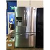 Image 1 : FRIGIDAIRE GALLERY FRENCH DOOR FRIDGE MODEL FGHF2366PF0 NEEDS NEW LIGHTBULB