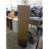 Image 2 : 2 TABLES & SHELVING UNIT