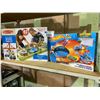 Image 1 : MELISSA & DOUG CLASSIC RAILWAY WOODEN TRAIN SET & HOT WHEELS ACTION DRIFT MASTER CHAMPION