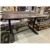 Image 1 : TABLE APPROX. 33 X 47"