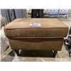 Image 1 : BROWN OTTOMAN