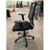 Image 2 : ROLLING OFFICE CHAIR