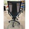 Image 3 : ROLLING OFFICE CHAIR