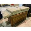 Image 1 : STORAGE BENCH WITH 2 CUSHIONS