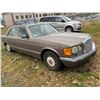 Image 1 : 1987 MERCEDES 560 SEL *WITH CONTENTS*, BROWN, 4DRSD, *MUST TOW, NOT ROADWORTHY, DEAD BATTERY*