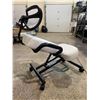 Image 2 : ROLLING OFFICE CHAIR MODEL DN-CH-KO2W