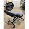 Image 2 : ROLLING OFFICE CHAIR MODEL DN-CH-KO2B