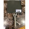 Image 1 : CALPHALON SQUARE FLAT PAN