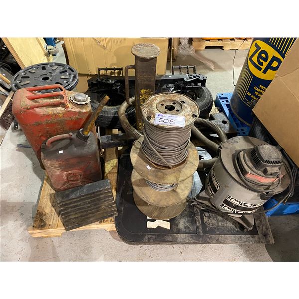 PALLET OF VARIOUS ITEMS INCLUDING 3 SPOOLS OF WIRE & SHOP VAC