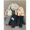 Image 1 : LOT OF SET DEC CLOTHING