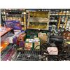 Image 4 : ASSORTED CHRISTMAS DECOR & MORE