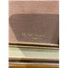Image 2 : 2 SIGNED OIL ON CANVAS BY H. WILLCOX