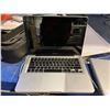 Image 2 : MACBOOK