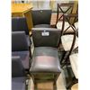 Image 2 : 2 BAR CHAIRS