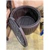 Image 2 : STORAGE BIN