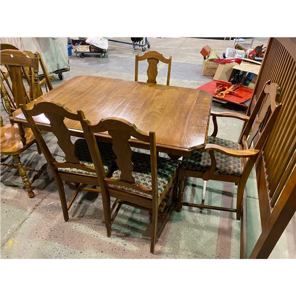 TABLE WITH 5 CHAIRS