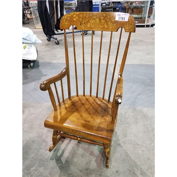 ROCKING CHAIR