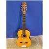 Image 1 : SUZUKI GUITAR MODEL 700