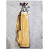 Image 1 : GOLF CADDY AND CLUBS