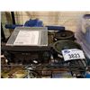 Image 2 : CAR RADIO, AB ROLLER, CABLES/WIRES