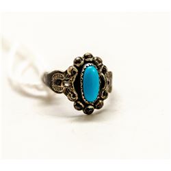 VINTAGE STERLING SILVER AND TURQUOISE BABY RING SIZE 1