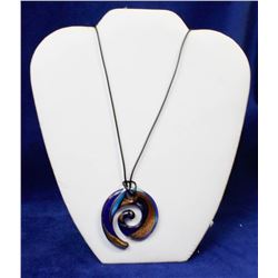 BLOWN GLASS SWIRL NECKLACE