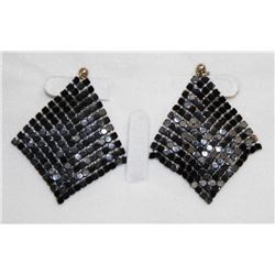 BLACK MESH EARRINGS