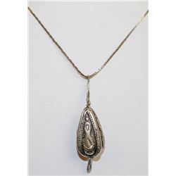 25" SILVER TONE FASHION PENDANT AND CHAIN