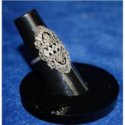 ORNATE STERLING SILVER RING WITH MARCASITE STONES SIZE 6