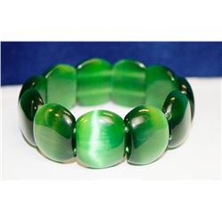 GREEN ART GLASS BEADED BRACELET 7"