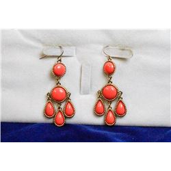 GOLD TONED PINK FASHION EARRINGS