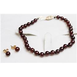 GARNET BEADED 7" BRACELET WITH EARRINGS