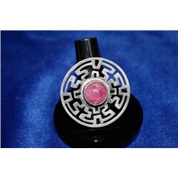 ORNATE VINTAGE SILVER RING WITH RED CENTRE STONES