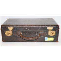 ANTIQUE SMALL TRAVEL SUITCASE
