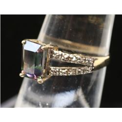 10K GOLD RING WITH MYSTIC TOPAZ SIZE 6.5