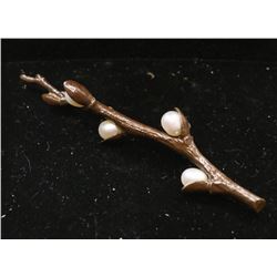 FRESHWATER PEARLS ON WILLOW STYLE BRANCH BROOCH