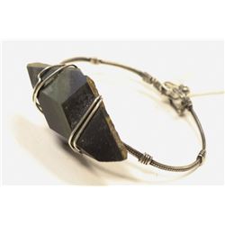 ARTIST MADE TWIST WIRE BRACELET WITH LARGE CUT