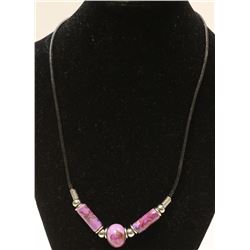NECKLACE WITH PURPLE FLOWER BEADS