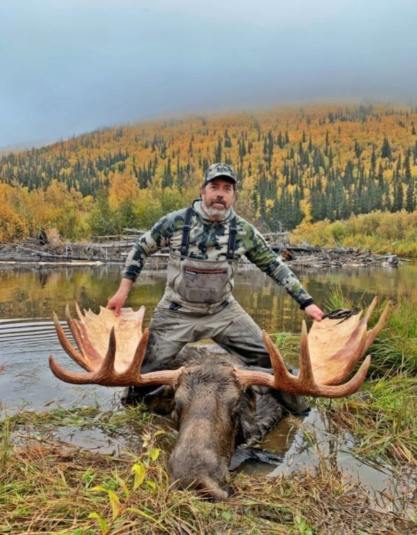 Alaskan Trophy 10 day Moose Hunt 2022 1 Person