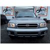 Image 2 : C6H --  2001 NISSAN PATHFINDER LE  , Grey , 121632  KM's