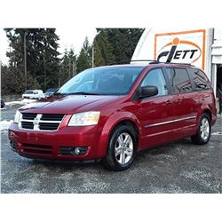 I3 --  2008 DODGE GRAND CARAVAN SE , Red , 179032  KM's