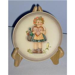 Hummel "Valentine Gift" Plate (HUM 738) #1502732