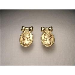 14K YG Gold Roman Portrait Lady Cameo Earrings #1527882