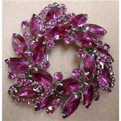 LARGE MAGENTA COLOR SHERMAN BROOCH #1539358