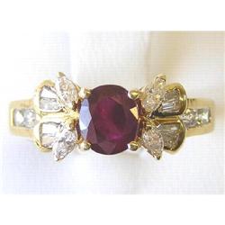 Vintage Oval Cut Ruby 18K Gold Ring #1557393